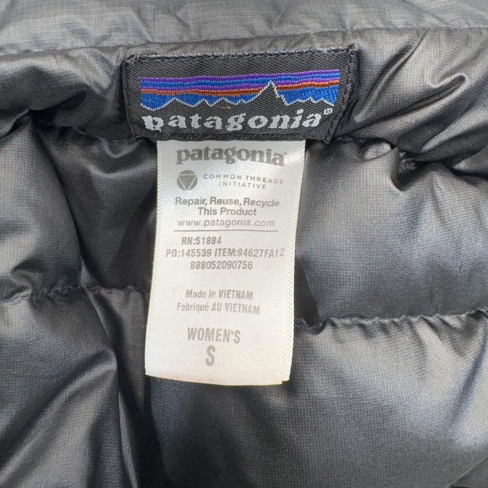 Patagonia Down Sweater Vest Womens Small Black Goose Puffer Hike 84627 Packable - Picture 2 of 11
